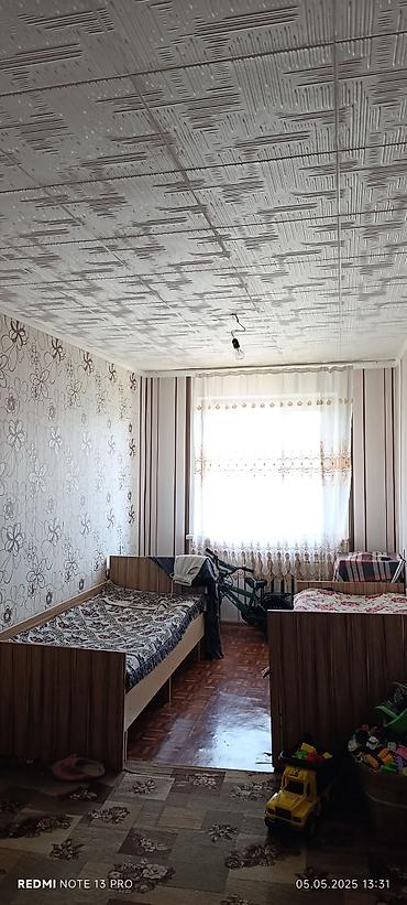 токмак: 3 комнаты, 58 м², 104 серия, 5 этаж, Старый ремонт — 2