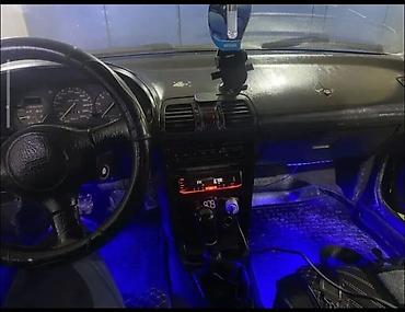 коврик бу: Mazda 323: 1991 г., 1.8 л, Механика, Бензин, Хэтчбэк — 5