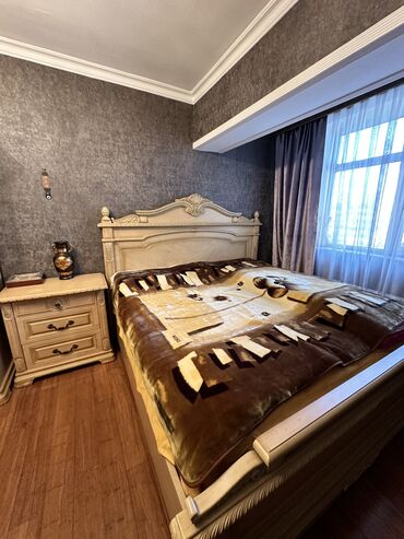 Yeni tikili: 3 otaqlı, Yeni tikili, m. Elmlər Akademiyası, 90 kv. m — 14