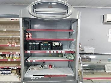 Холодильное оборудование: Uğur Sudluk vitrin soyuducu 650₼ satılır Ölçü 1.5*0.7 Binə qəs 0971 — 1