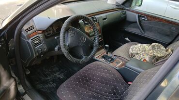 чехол чехлы: Mercedes-Benz E 320 универсал (W210) - Кузов: универсал, черный