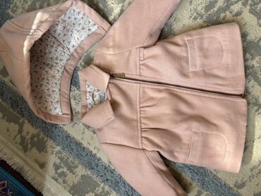 Верхняя одежда: Комбинезон с сердечками😍 Размер 6-12мес. Очень удобный) мягкий) — 12