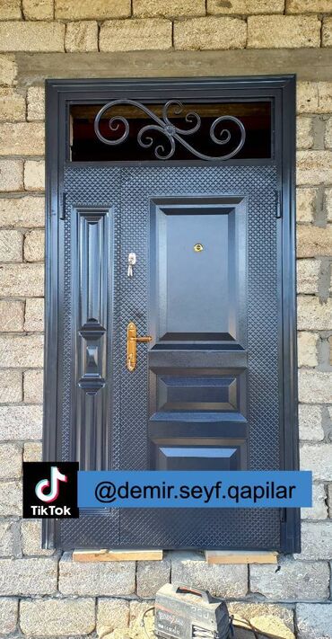 Giriş qapıları: Seyf qapılar Münasib qapılar Dəmir qapı Ev qapıları Çöl qapısı -da lalafo.az — 31 Giriş qapıları: Seyf qapılar Münasib qapılar Dəmir qapı Ev qapıları Çöl qapısı — 31