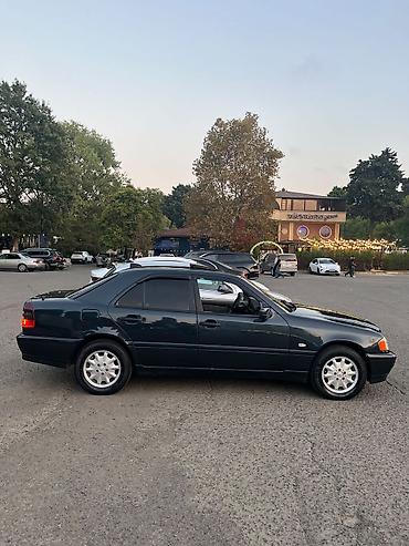 disqler: Mercedes-Benz C-Class: 2 l | 2000 il Sedan — 5