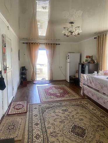 Продажа коттеджей и домов: Дом в городе Чолпон-Ата. Характеристики: - Площадь дома: 70 м² - — 7