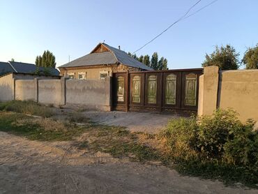 продаю дом село гавриловка сокулук район: Дом, 95 м², 5 комнат, Собственник, Косметический ремонт