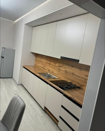 квартира на долгий срок бишкеке: 1 бөлмө, Риелтор, Чогуу жашоосу жок, Толугу менен эмереги бар