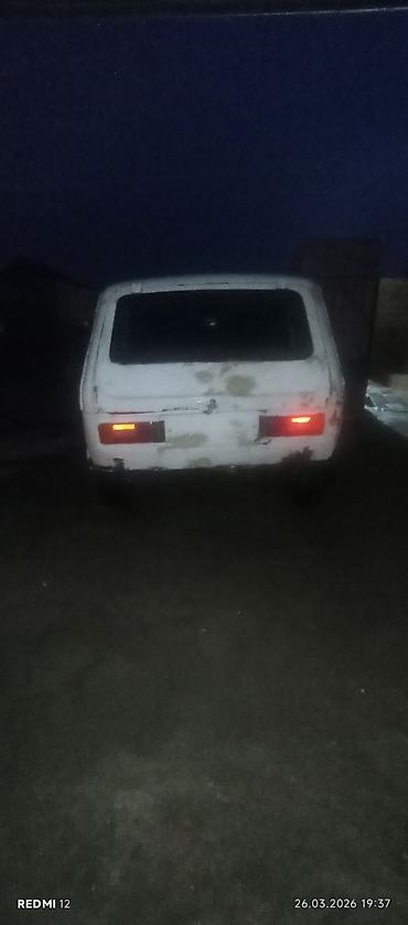 qazel yuk maşın: VAZ (LADA) 4x4 Niva: 4.4 l | 1988 il Ofrouder/SUV — 3