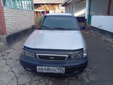 Daewoo: Daewoo Nexia: 2001 г., 1.5 л, Механика, Бензин, Седан