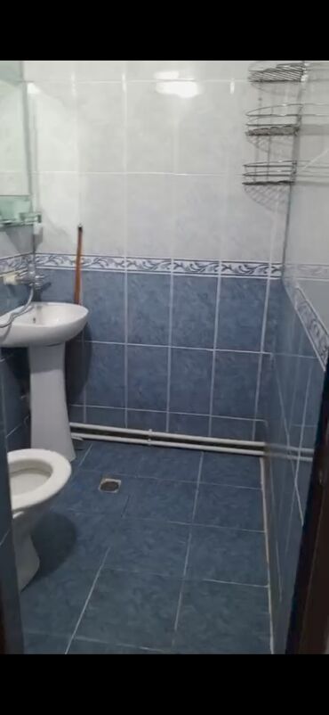 kirayə ev elmlər: Yeni yasamal 2ci alatava heyet evi her şeraiti var avadanliqla kiraye