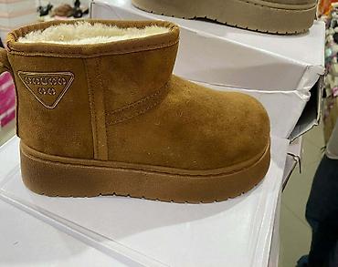 Ugg 
36-41
3100din
OR💥