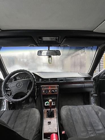 Mercedes-Benz: Mercedes-Benz W124: 1989 г., 2.3 л, Механика, Бензин, Универсал — 11