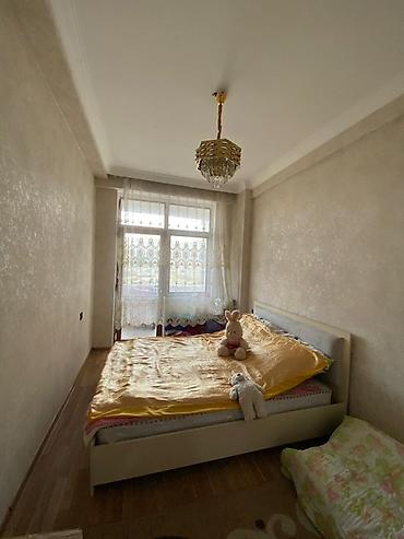 Mənzillər: Mənzilin təsviri: - Geniş və işıqlı 2 otaqlı plan: ayrı yataq otağı və — 2