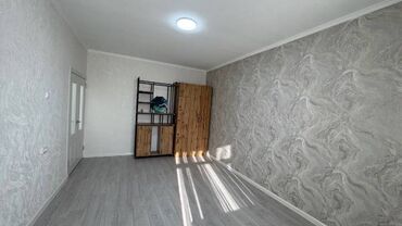 Магазины: 1 комната, 35 м², 105 серия, 5 этаж, Евроремонт