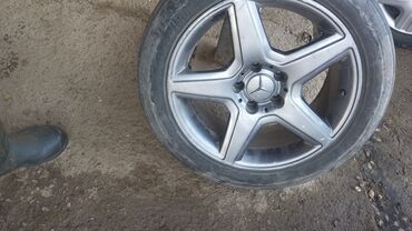 спортивный мотоцикл: Дөңгөлөктөр монтажда 245 / 45 / R 17, 1 даана, Куйма, тешиктери - 5