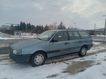 Volkswagen Passat: 1990 г., 1.8 л, Механика, Газ, Универсал
