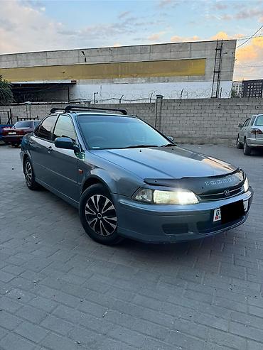 Honda Accord: 2001 г., 2 л, Автомат, Газ, Седан