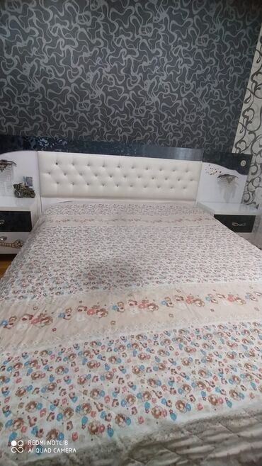 дачная мебель баку: Б/у, Двуспальная кровать, С подъемным механизмом, С матрасом, Без выдвижных ящиков, Турция