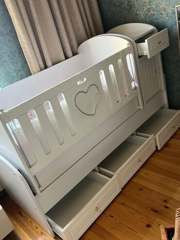 Digər mebel: MehBewik Transformer 90 azn ūstu cixir Çarpayi olur Matrasli vidio
