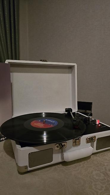 retro gramofon: Kompakt val pleyer – çamadan tipli dizayn Məhsul təsviri: - Çamadan — 6