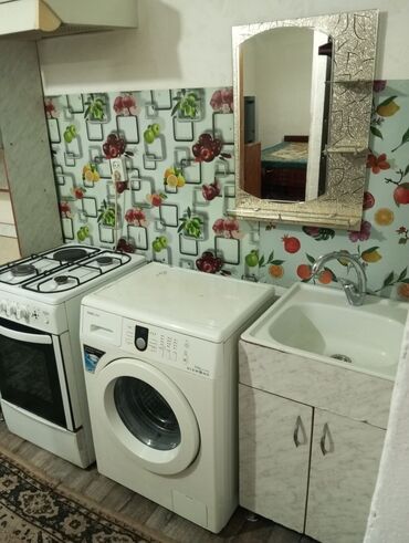 Долгосрочная аренда домов: 35 м², 2 комнаты, Парковка, Забор, огорожен