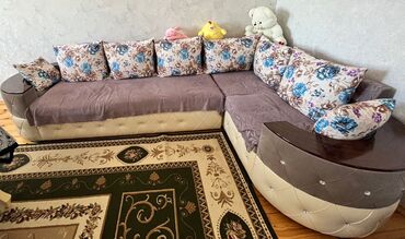 Mebel: Künc divan, İşlənmiş, Açılan, Bazasız