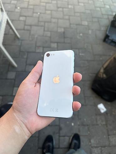 Apple iPhone: IPhone SE 2020, 64 GB, Ağ, Simsiz şarj — 1