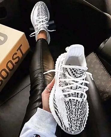 Patike: Yezzy
Cena: 3999
Din
Brojevi: 36-46
PS✨ — 1