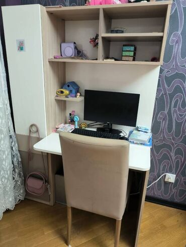 Гладильные доски: Istigbalin uwaq yazi masasi. hec bir defekti yok. razmer 120 sm eni
