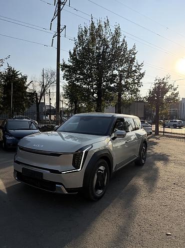 самый дешёвый электромобиль: Kia EV9: 2023 г., Автомат, Электромобиль, Внедорожник — 6