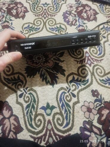 laminasiya aparati satilir: Peyk antenna aparatı satılır. Hd formati destekliyir, tam işləkdir