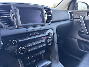 Продажа авто: Kia Sportage: 2017 г., 2 л, Автомат, Дизель, Кроссовер — 10