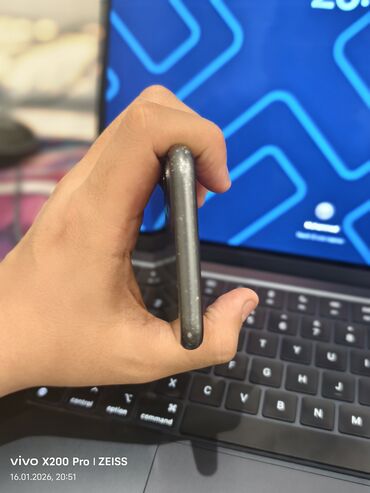 Apple iPhone: IPhone 11, Б/у, 64 ГБ, Space Gray, Чехол, 100 % — 9