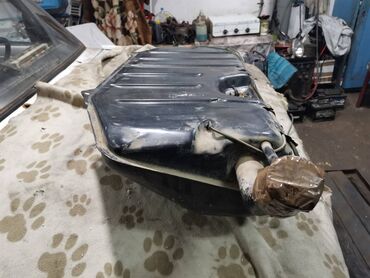 Auto delovi: Rezervoar Lada 2121,21213 Niva br.3 . Polovno, ocuvano. Skinuto sa — 5