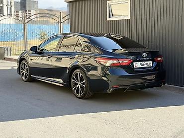 byd e1: Toyota Camry: 2018 г., 2.5 л, Автомат, Бензин, Седан — 1