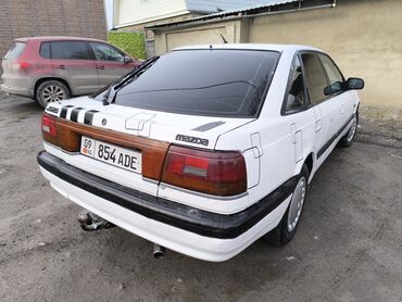 Mazda: Mazda 626: 1990 г., 2.2 л, Механика, Бензин, Хэтчбэк