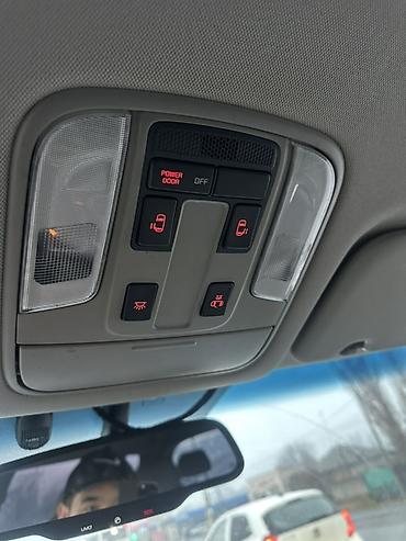 Kia: Kia Carnival: 2018 г., 2.2 л, Автомат, Дизель, Минивэн — 13