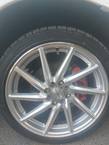 disqler: Satılır: Yay mövsümü üçün avtomobil şini Ölçü: 215/40 ZR17 87W Tip — 8