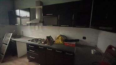 şəkər tozu topdan satışı: Mətbəx mebeli satılır 350₼. Yaxşı vəziyyətdədir. ölçü 4/1. Üzərində