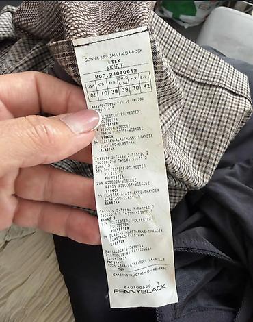 mona popusti: Prelepa, elegantna i za svaku priliku Max Mara Penny Black suknja — 4