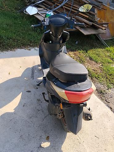Продам скутер м8 125 кубов