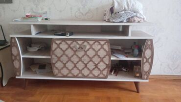 купить компьютерный стол бу: TV stend təcili satılır