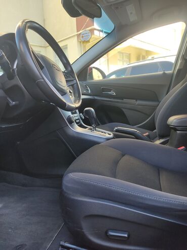 Chevrolet: Chevrolet Cruze: 1.4 l | 2013 il 198000 km Sedan — 13