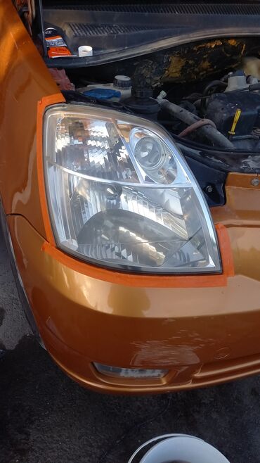 Avtoyumalar: Saralmiş, çirklənmiş, şəffafligi itmiş faralarin və arxa stoplarin — 10