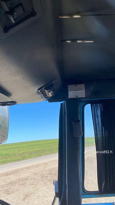 Traktorlar: Belarus MTZ traktoru - Rəng: mavi, kabinli versiya - Ön və arxa iri — 3