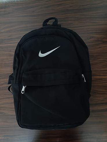 Rukzaklar: Nike qara rəngli bel çantası - Klassik dizayn, ön tərəfdə Nike loqosu — 1