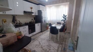 Köhnə tikili: Bakı, Həzi Aslanov qəs., 2 otaqlı, Köhnə tikili, m. Həzi Aslanov, 60 kv. m — 5