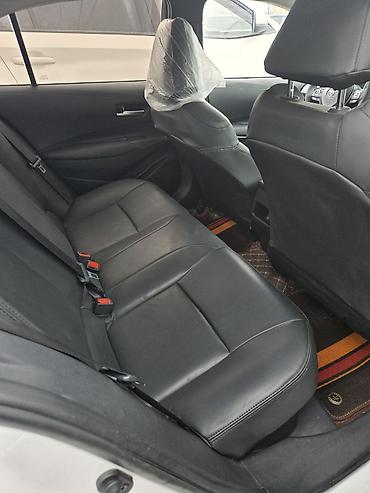 coroll: Toyota Corolla: 2021 г., 1.8 л, Вариатор, Гибрид, Седан — 9