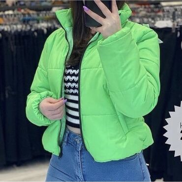 демисезонные куртки с капюшоном: Женская куртка S, цвет - Зеленый