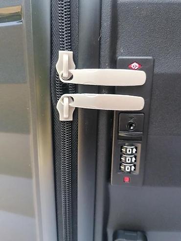 Putni koferi i torbe: Tvrdi putni kofer na točkiće – crni - Materijal: čvrsta ABS/PC — 2